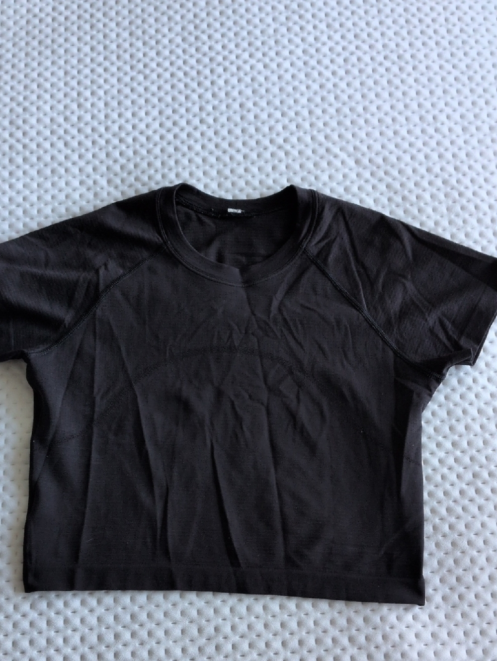 Swiftly Tech Cropped Short-Sleeve Shirt 2.0